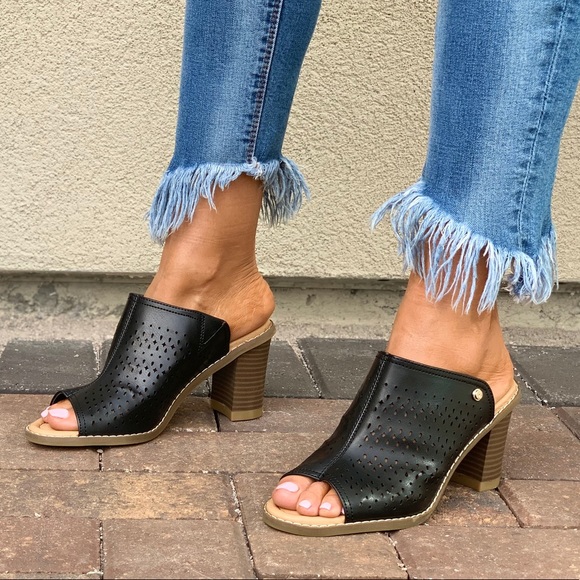 NIB Black Perforated Peep Toe Block Heel Mules - Picture 4 of 8